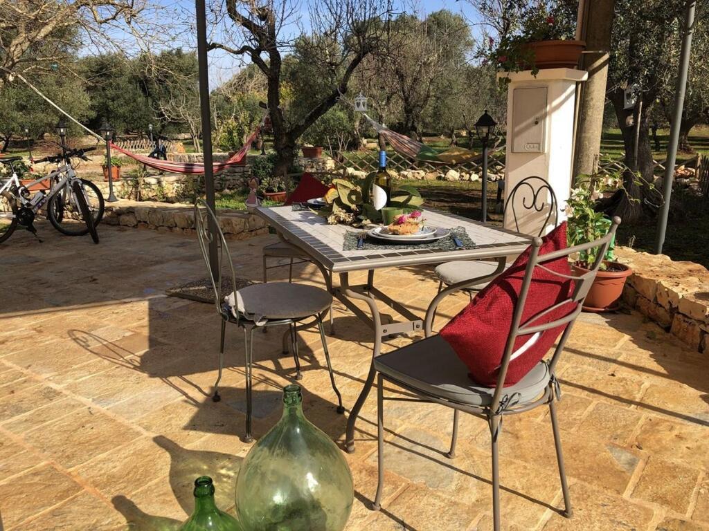 Chateaux Des Trulli San Michele Salentino Zewnętrze zdjęcie
