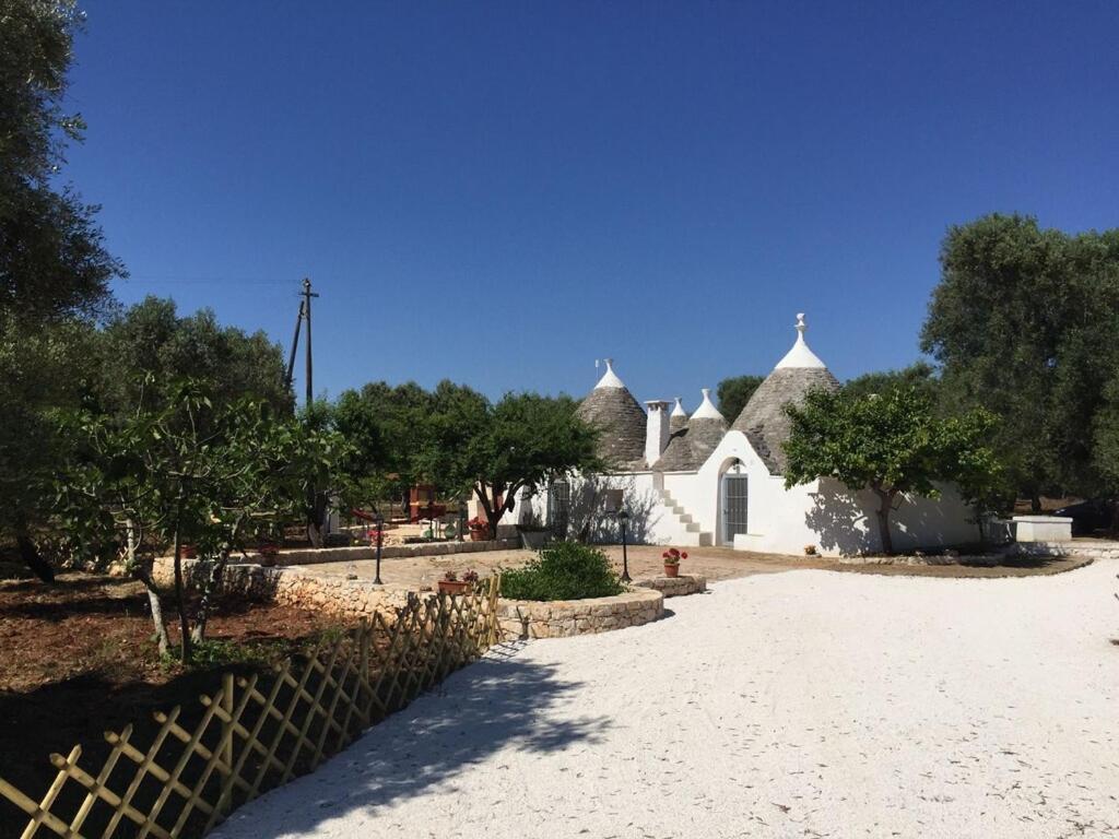 Chateaux Des Trulli San Michele Salentino Zewnętrze zdjęcie